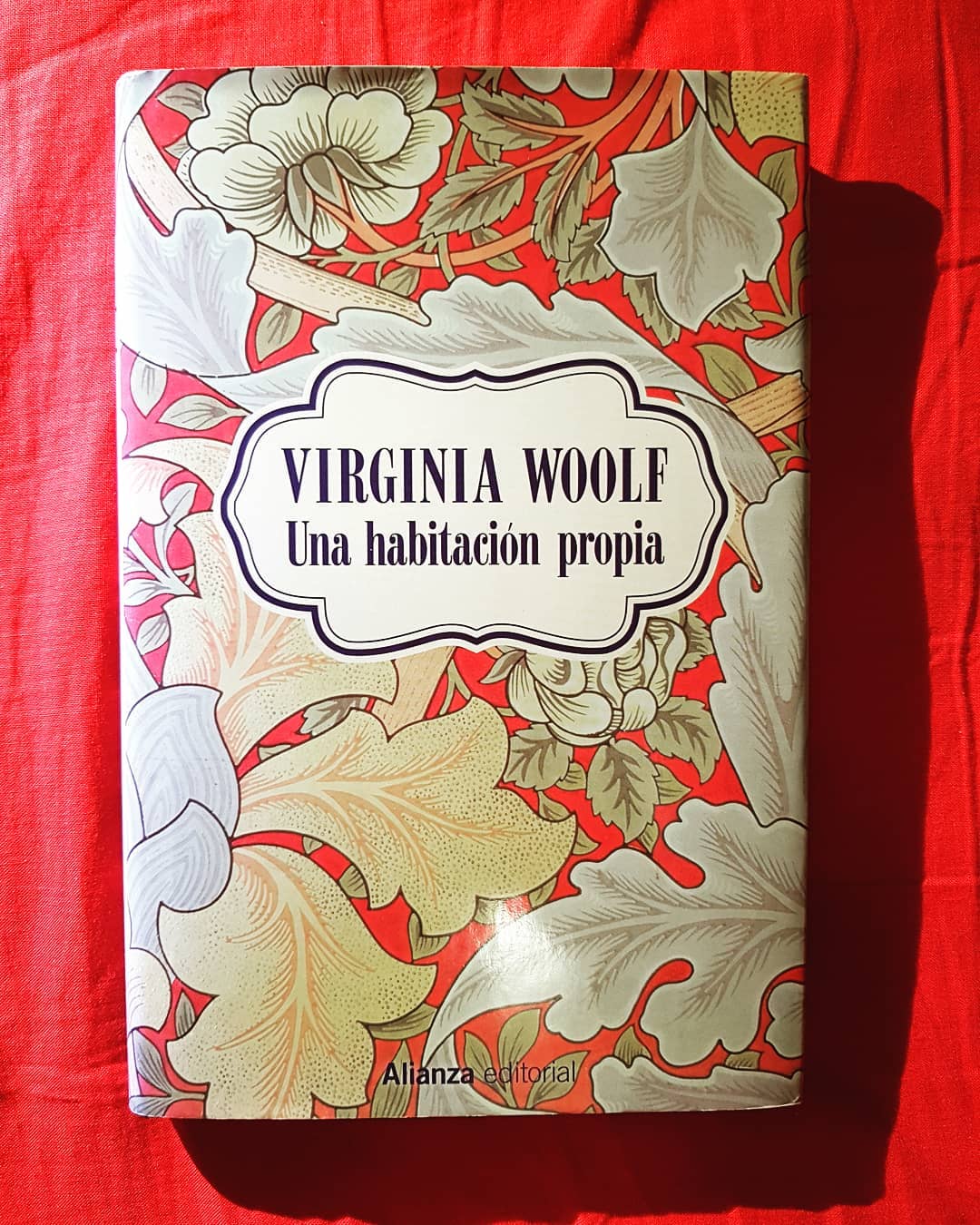 Virginia Woolf, <i>Una habitación propia</i>